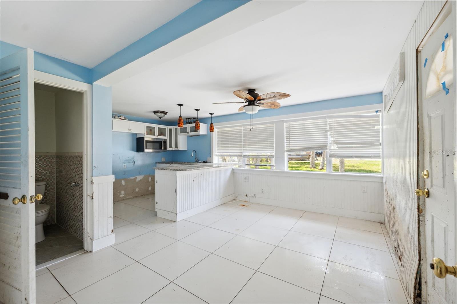 Image 16 of 22 For 14220 Hendry Court