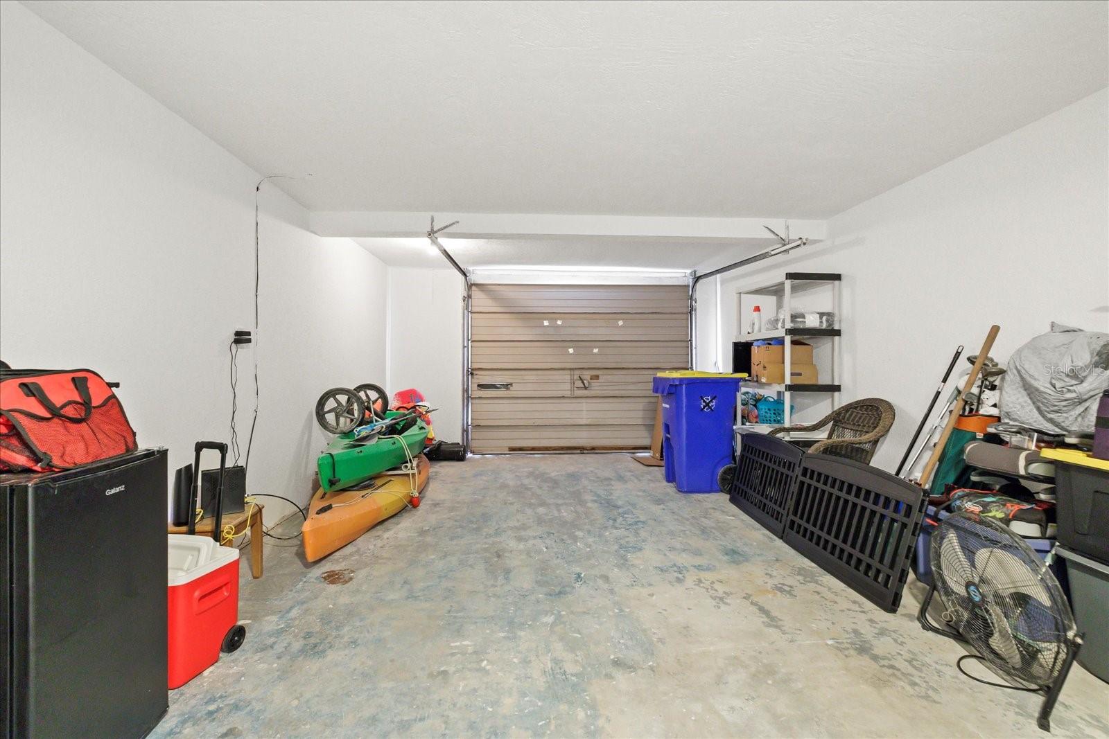 Listing photo id 26 for 3907 Headsail Drive
