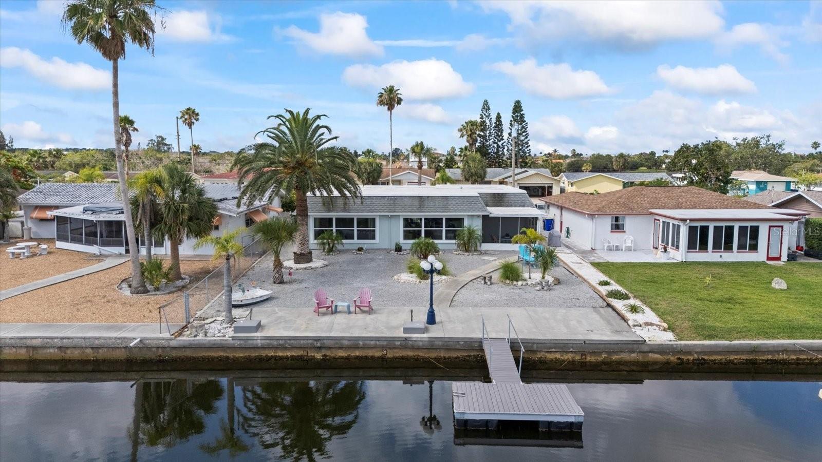 Listing photo id 1 for 3907 Headsail Drive