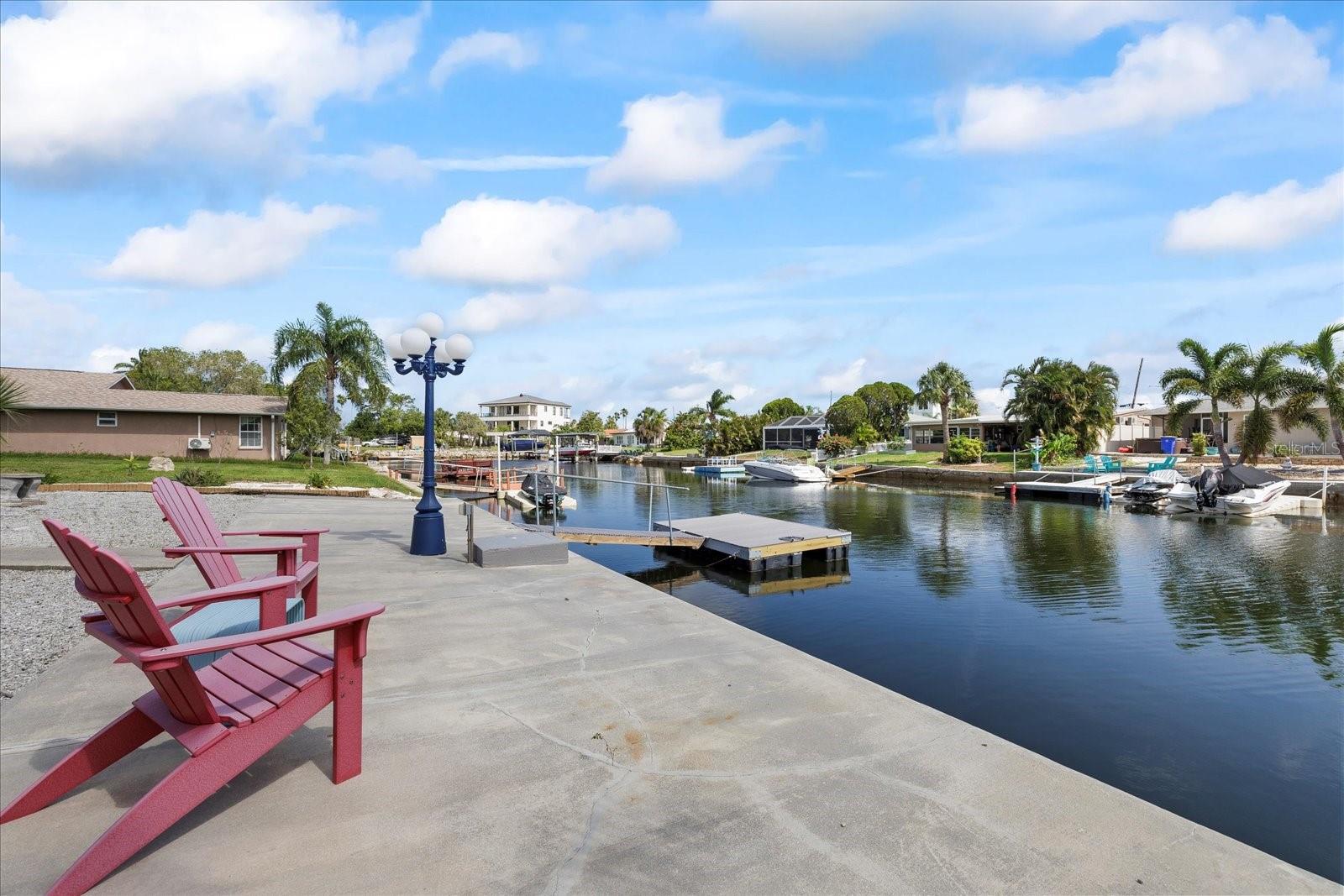 Listing photo id 35 for 3907 Headsail Drive