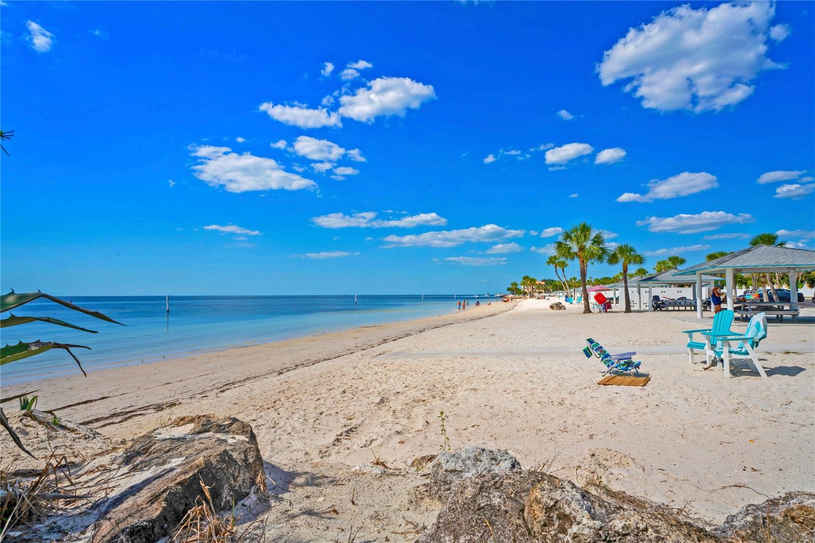 Listing photo id 44 for 3907 Headsail Drive