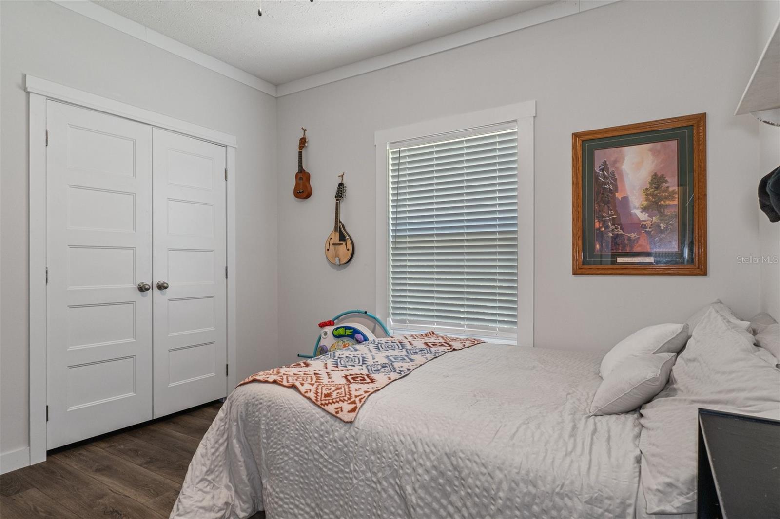 Image 20 of 44 For 7113 Shadywoods Court