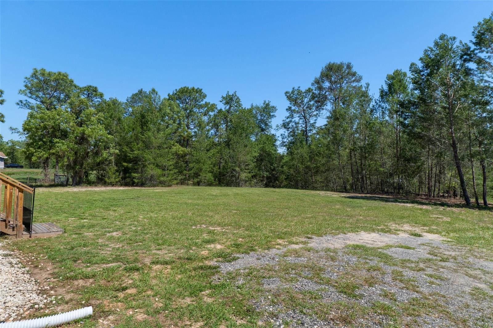 Image 39 of 44 For 7113 Shadywoods Court