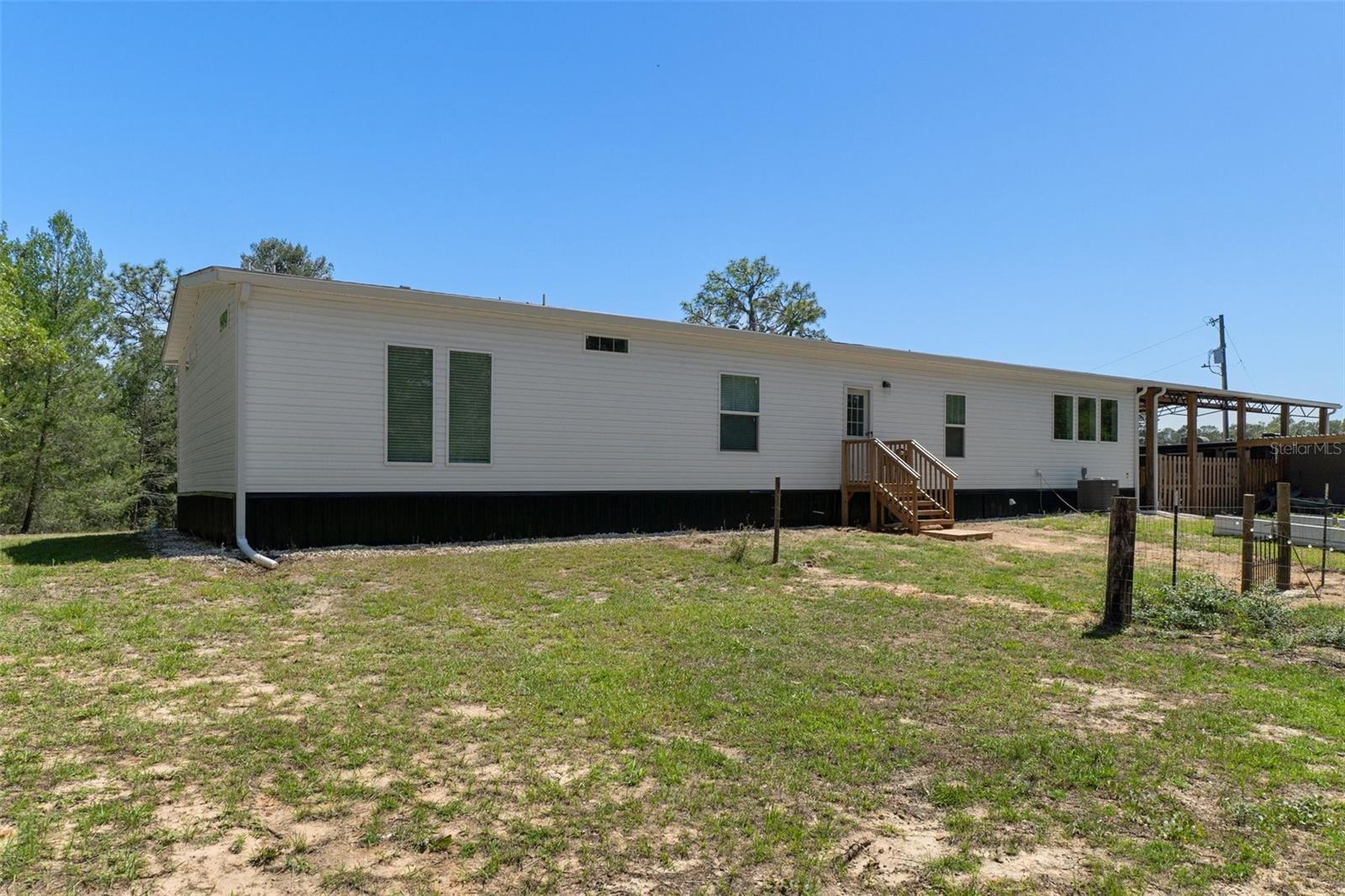 Image 41 of 44 For 7113 Shadywoods Court