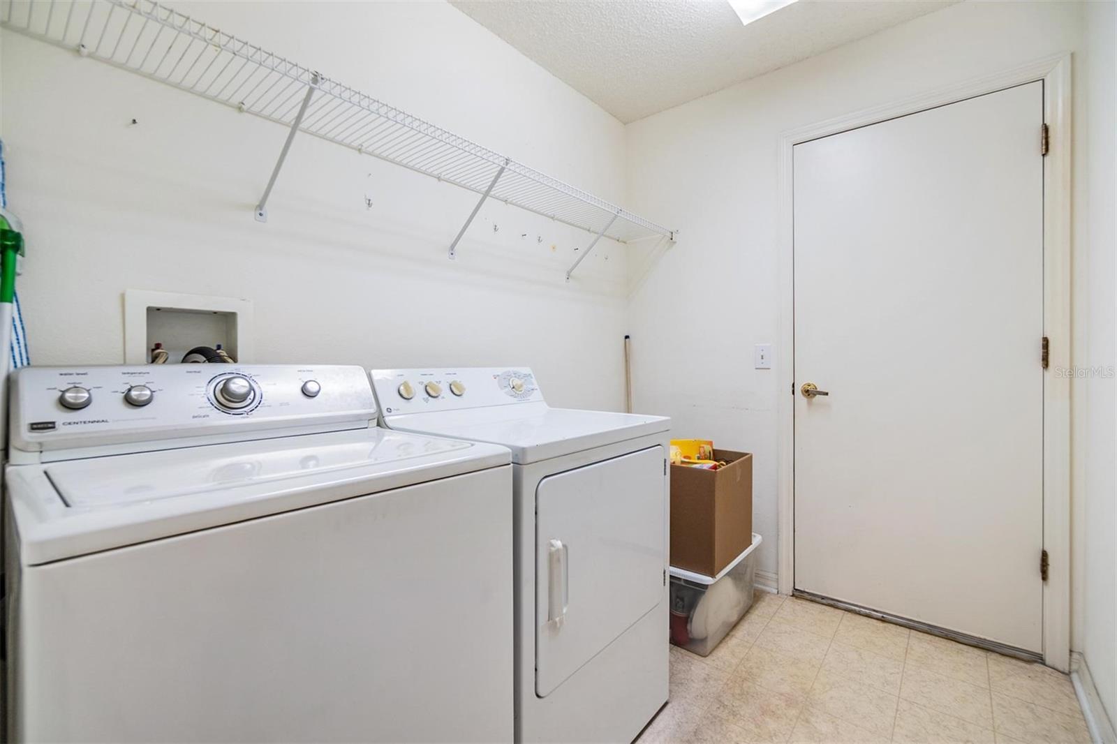 Image 23 of 53 For 1407 Hickory Moss Place