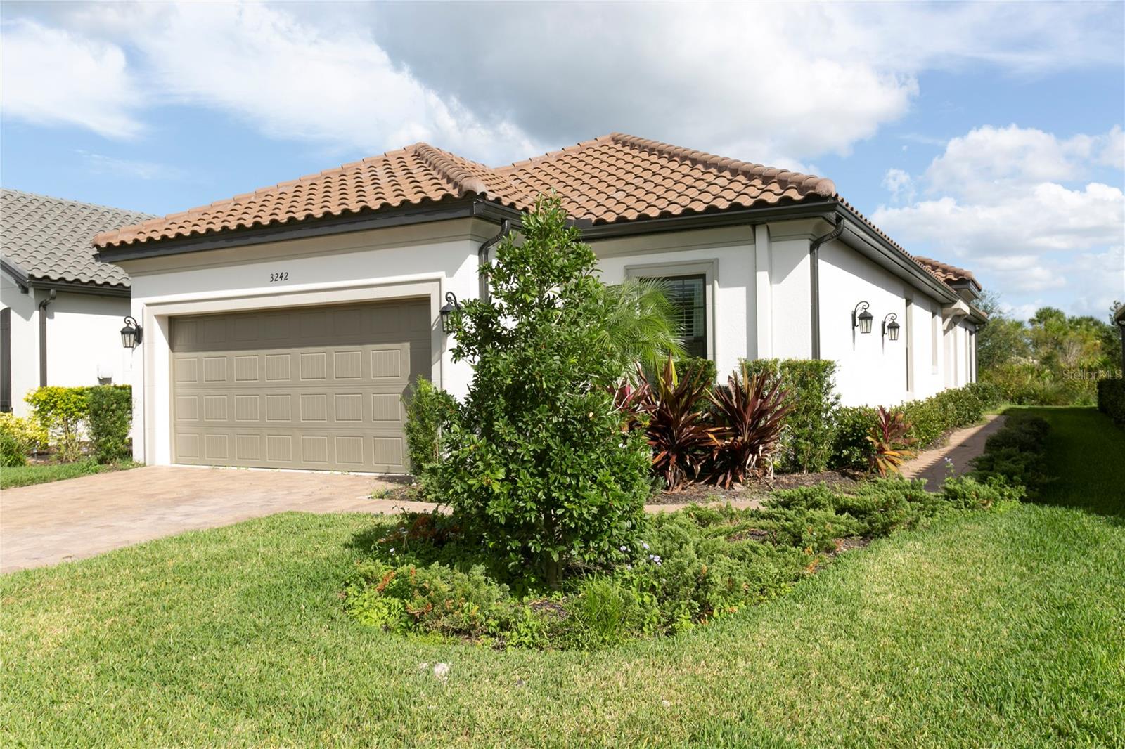 Details for 3242 Francoa Drive, ODESSA, FL 33556