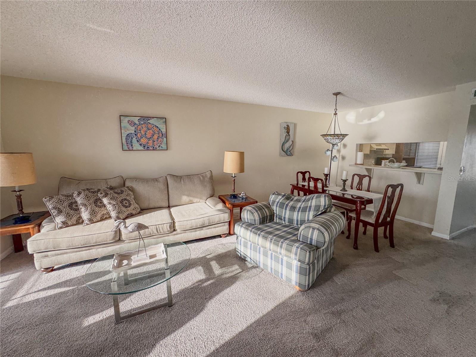 Image 5 of 53 For 8211 Brent Street 836