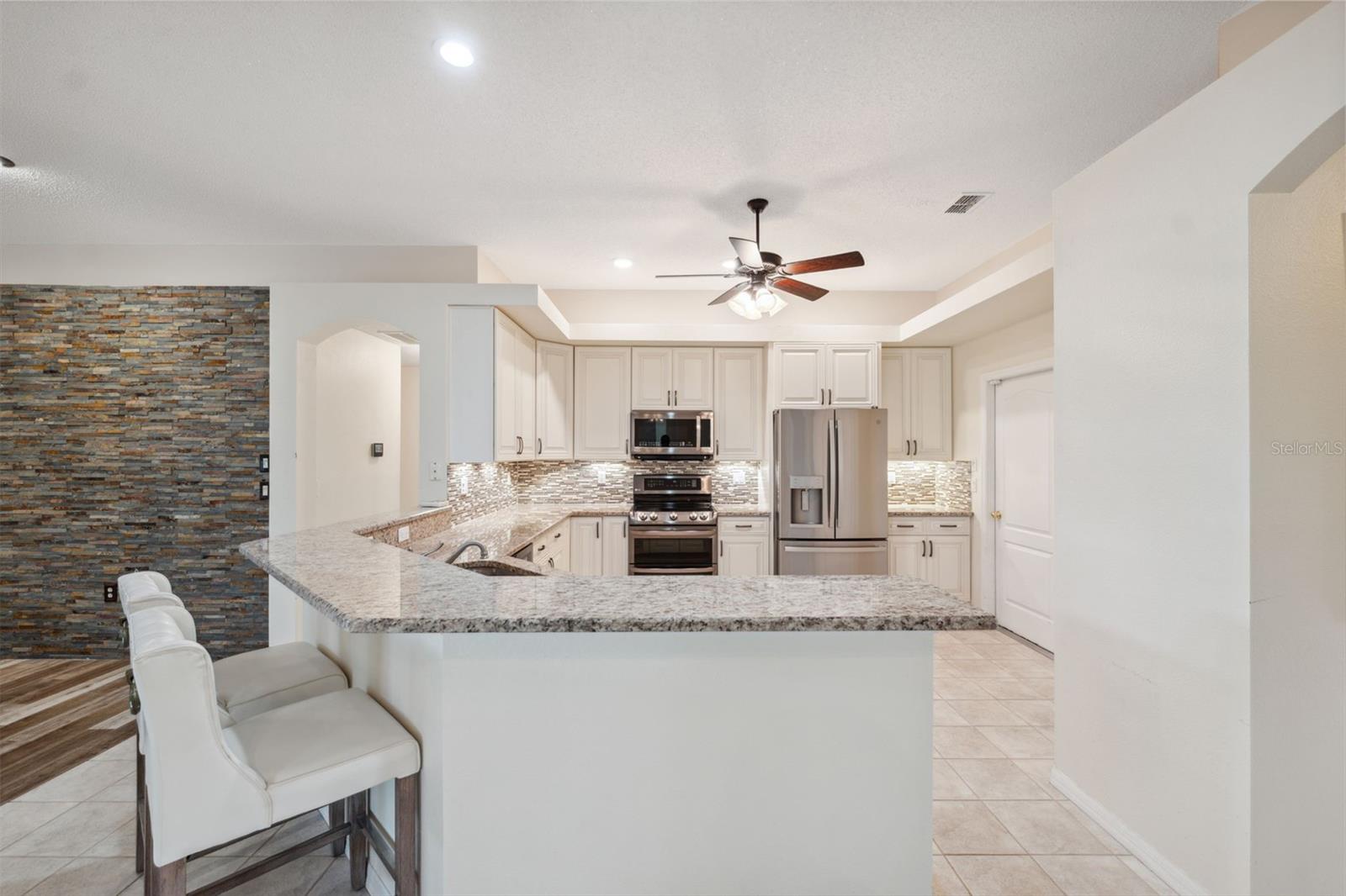 Listing photo id 9 for 10296 Palmgren