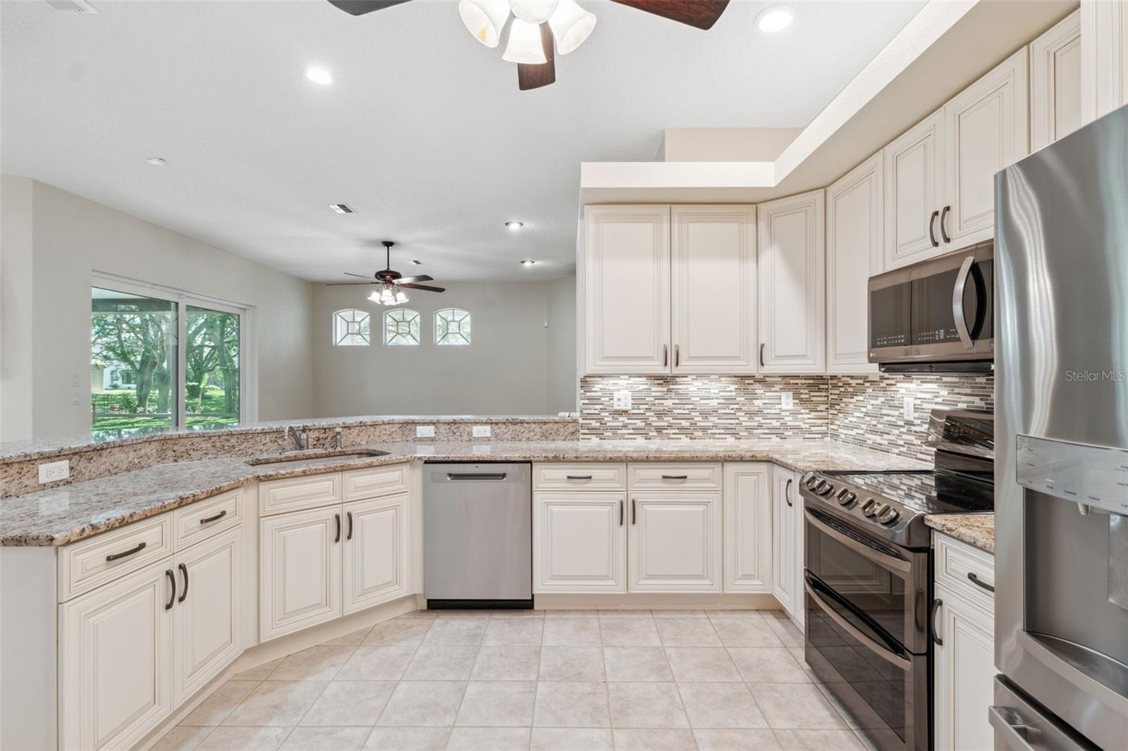 Listing photo id 13 for 10296 Palmgren