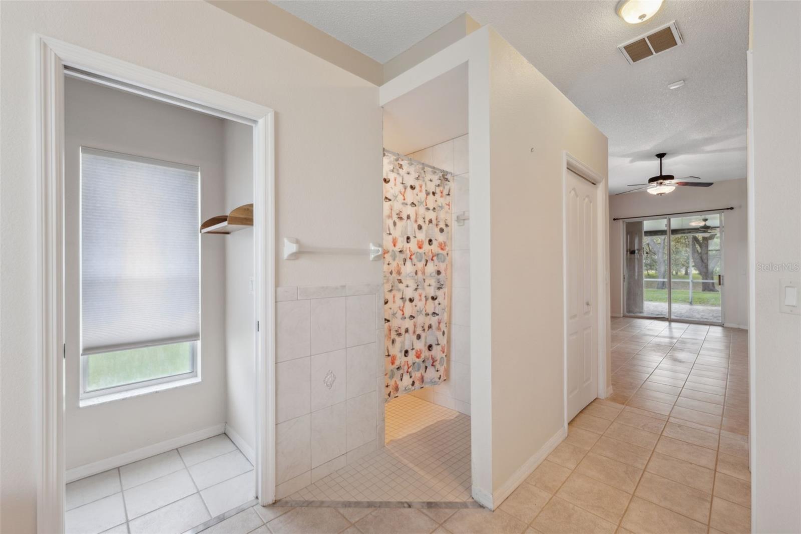 Listing photo id 24 for 10296 Palmgren