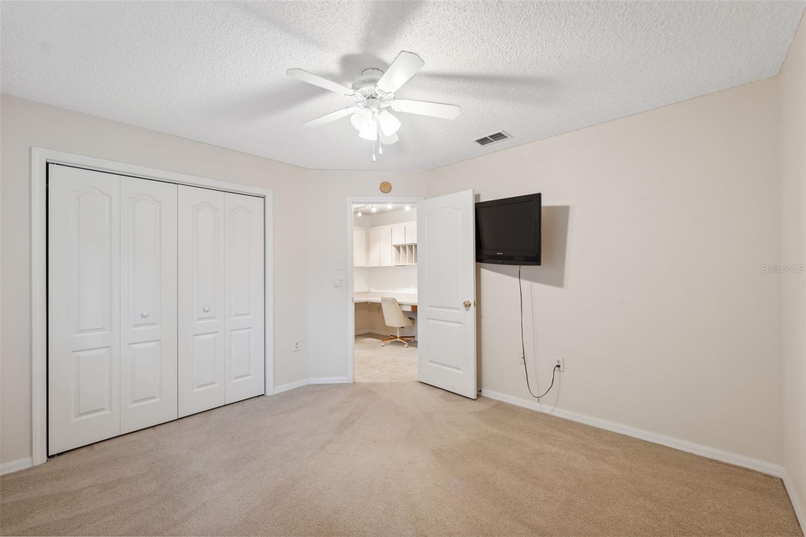 Listing photo id 30 for 10296 Palmgren