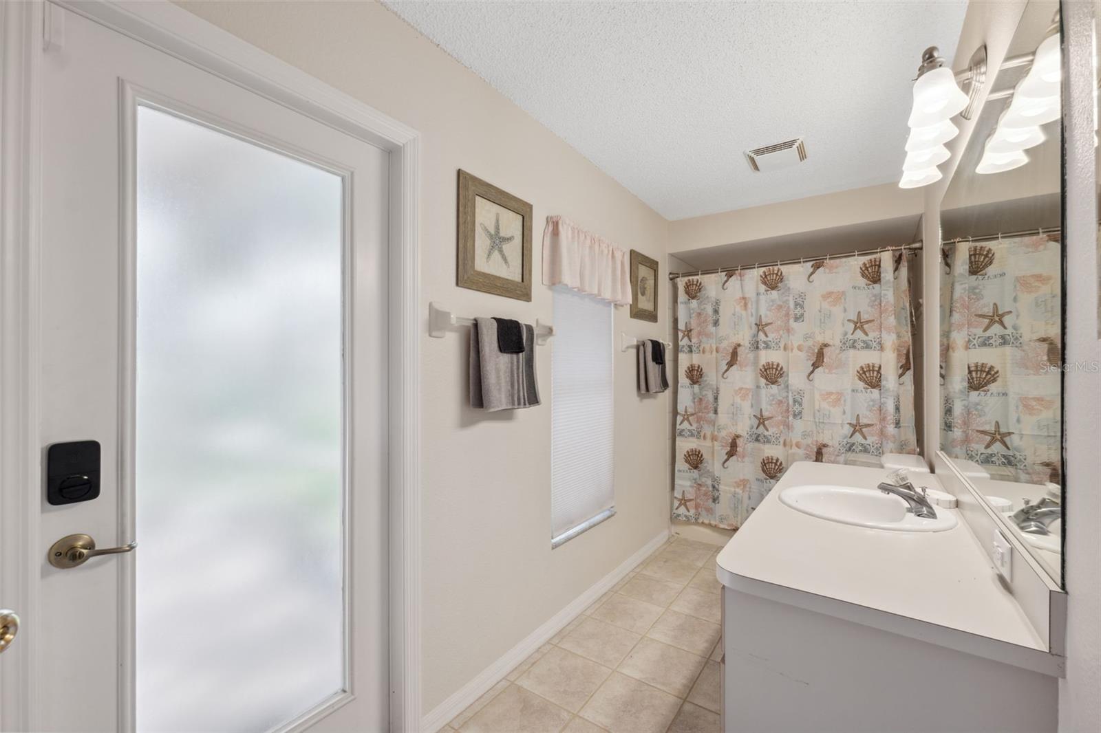 Listing photo id 31 for 10296 Palmgren