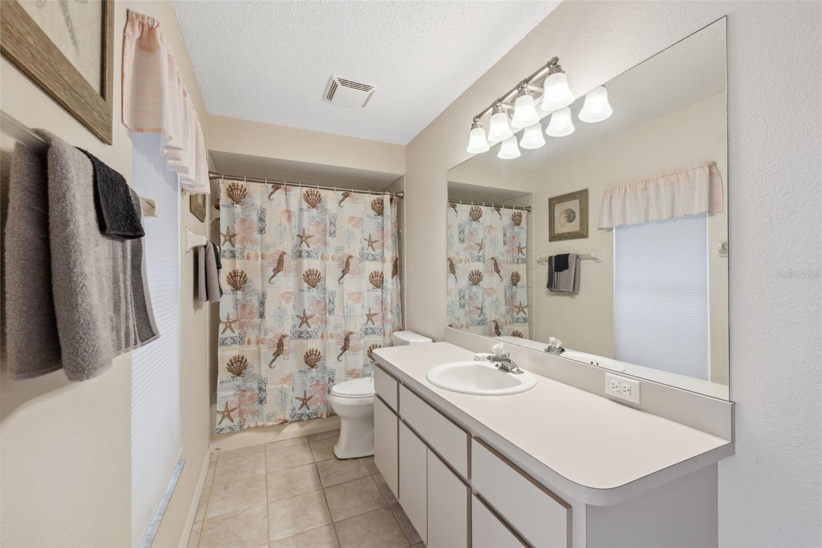 Listing photo id 32 for 10296 Palmgren