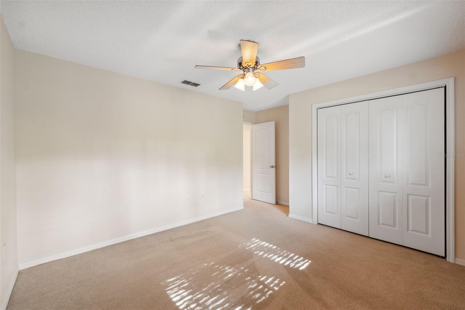Listing photo id 34 for 10296 Palmgren