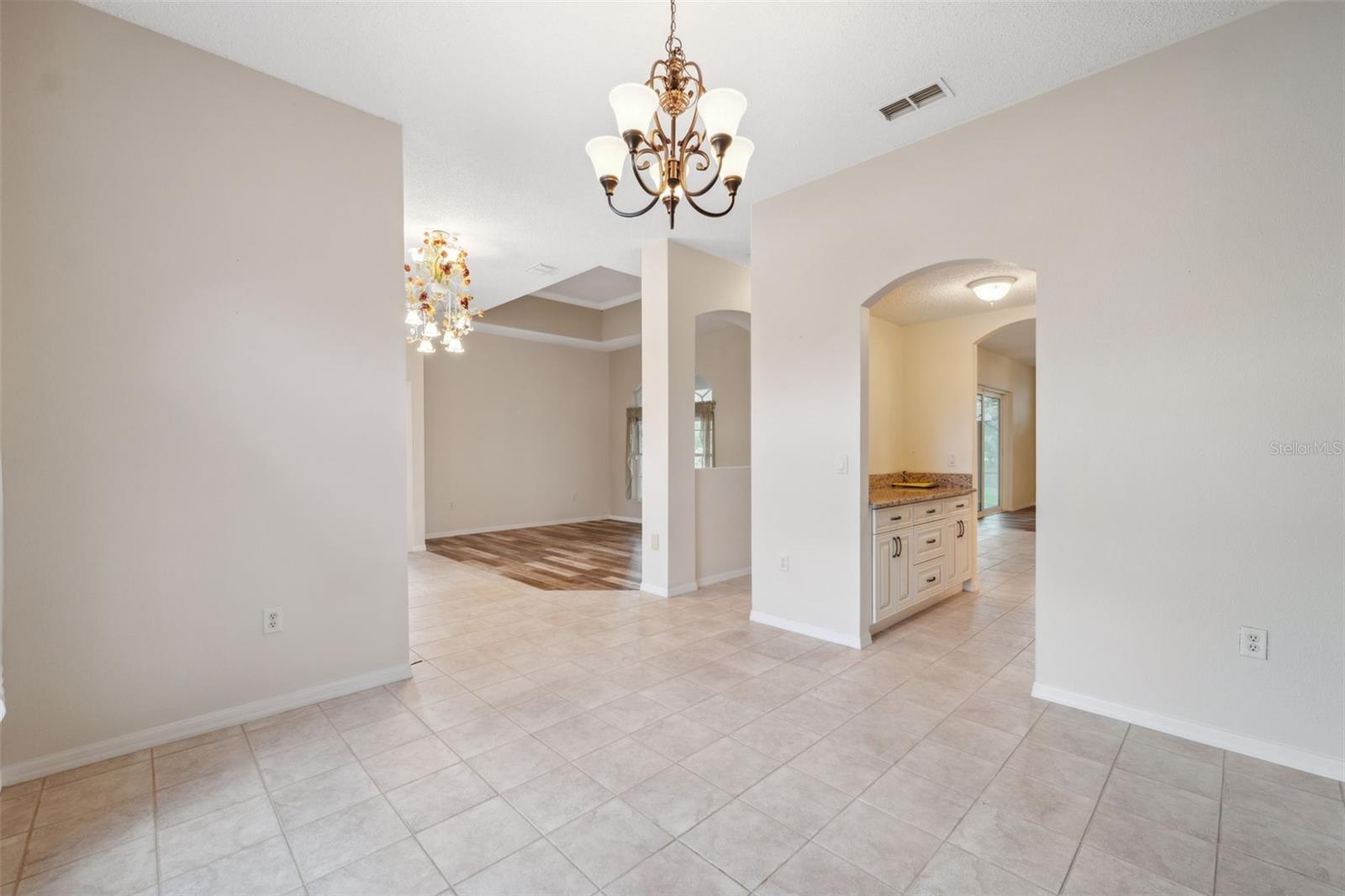 Listing photo id 6 for 10296 Palmgren