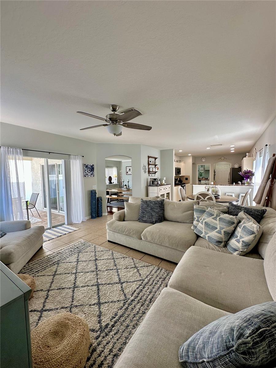 Image 12 of 39 For 9808 Riverchase Drive