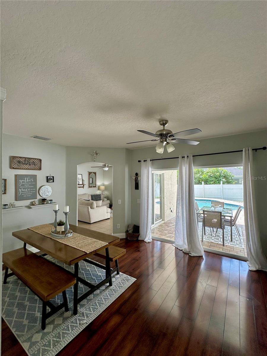 Image 13 of 39 For 9808 Riverchase Drive