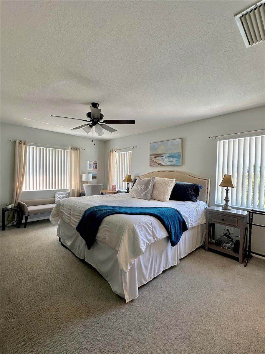 Image 23 of 39 For 9808 Riverchase Drive
