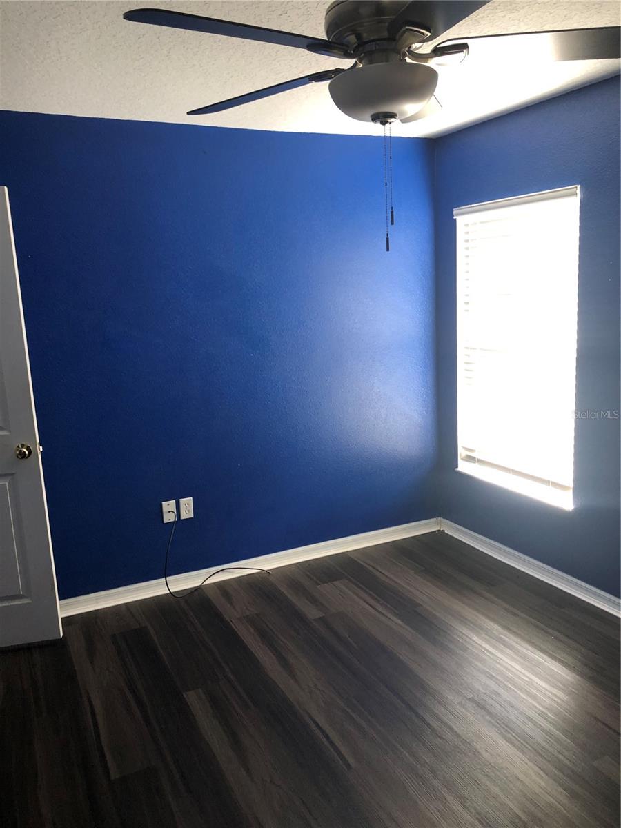 Listing photo id 22 for 11160 Leland Street