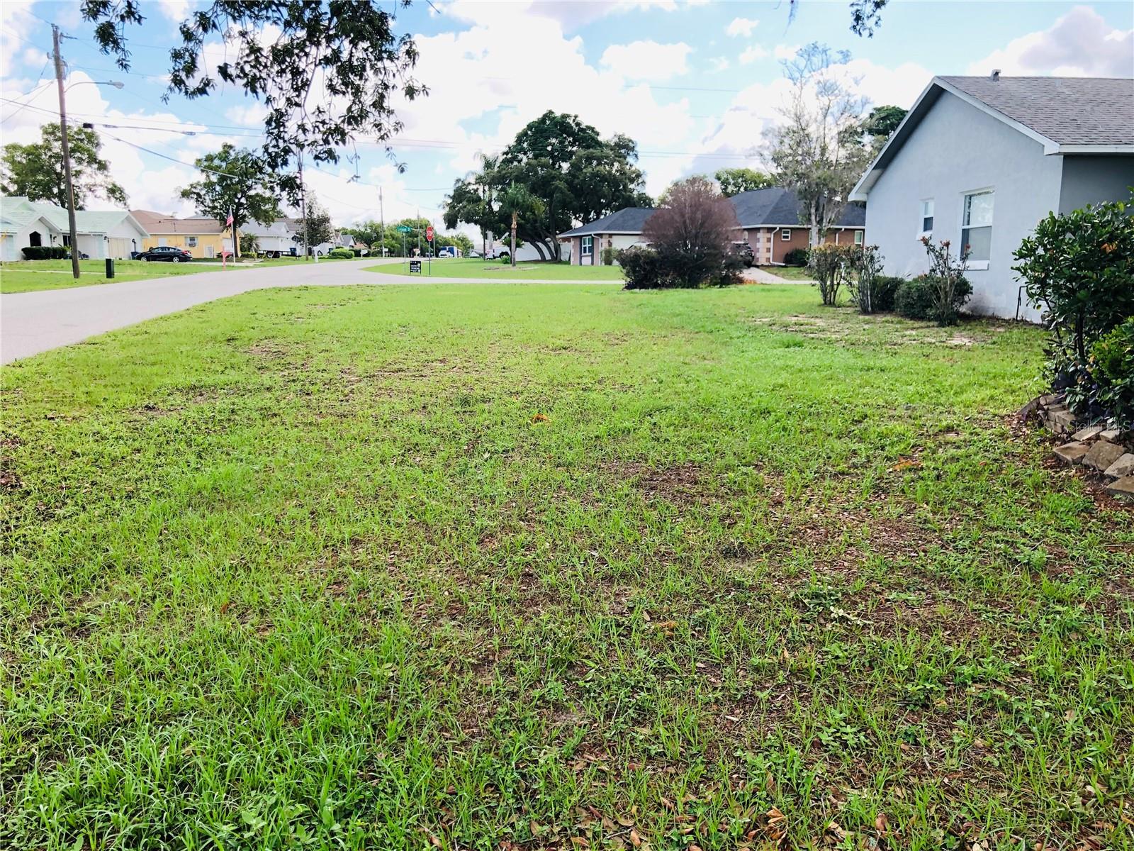 Listing photo id 7 for 11160 Leland Street