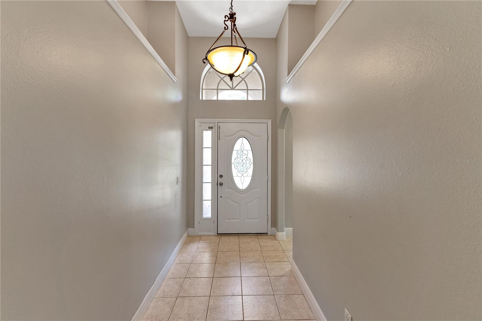 Image 5 of 49 For 9729 Bay Colony Drive