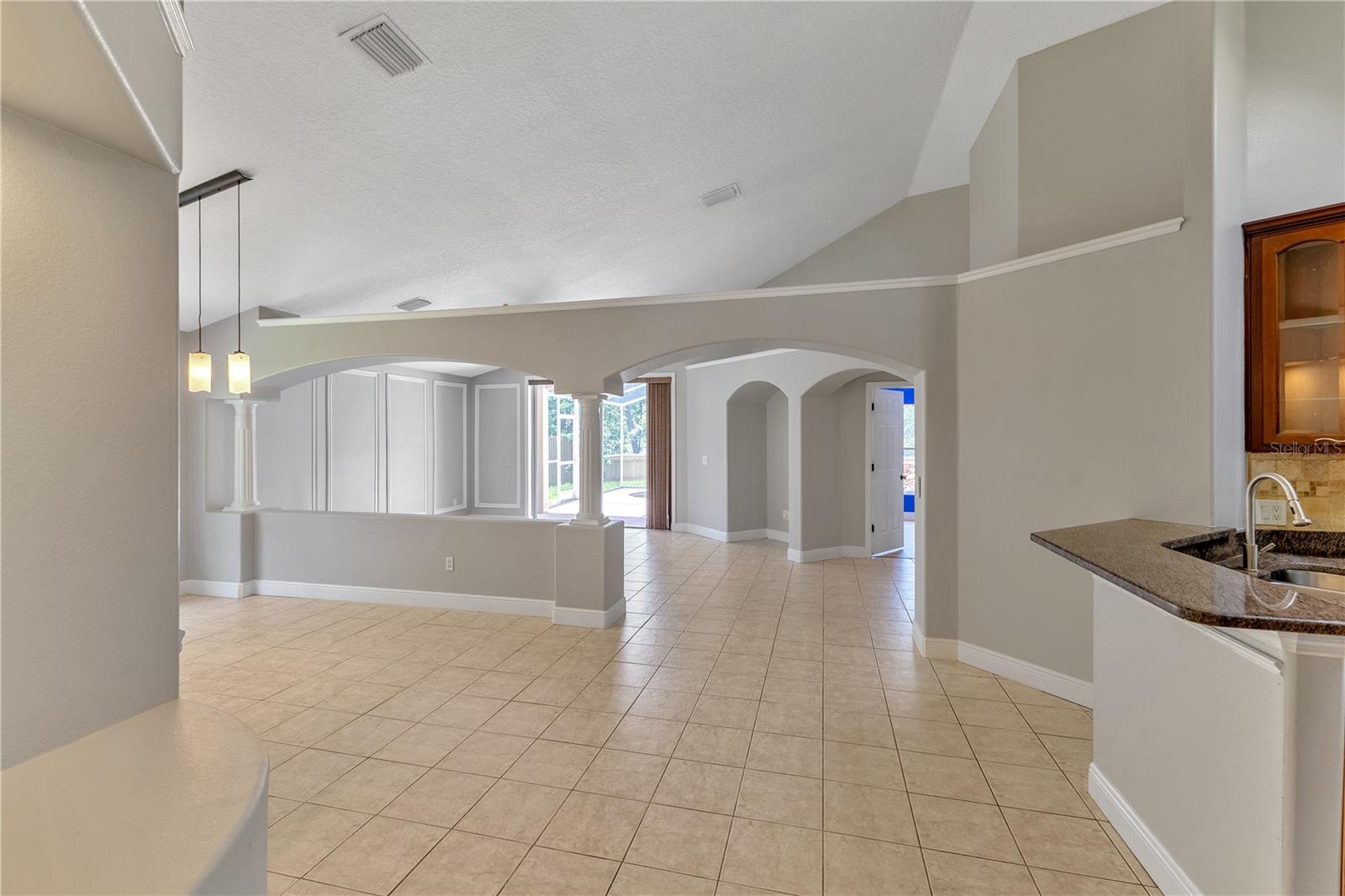 Image 6 of 49 For 9729 Bay Colony Drive