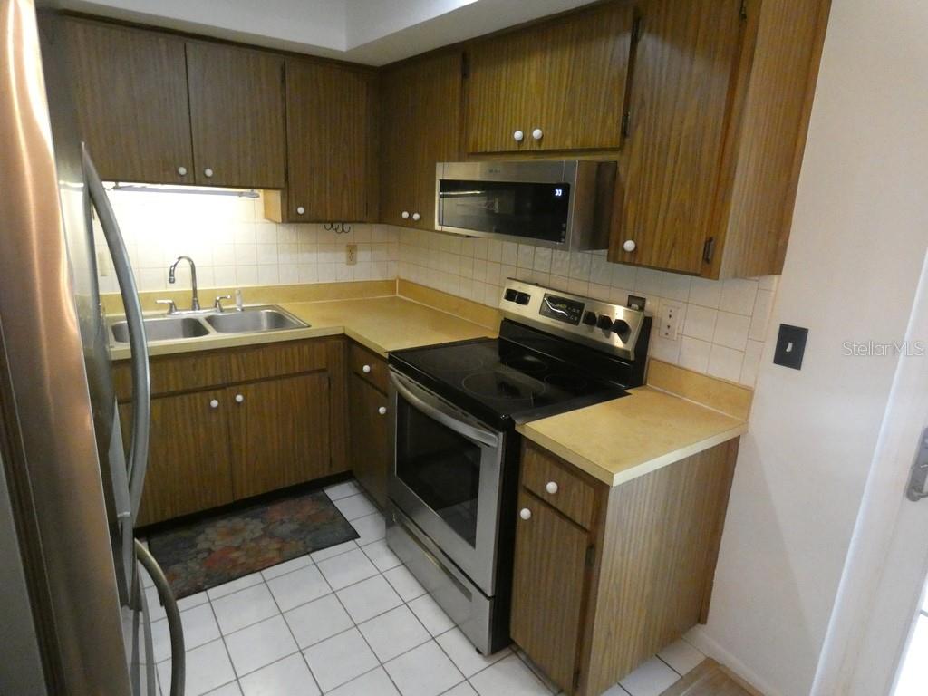Image 13 of 30 For 441 75th Avenue N 441