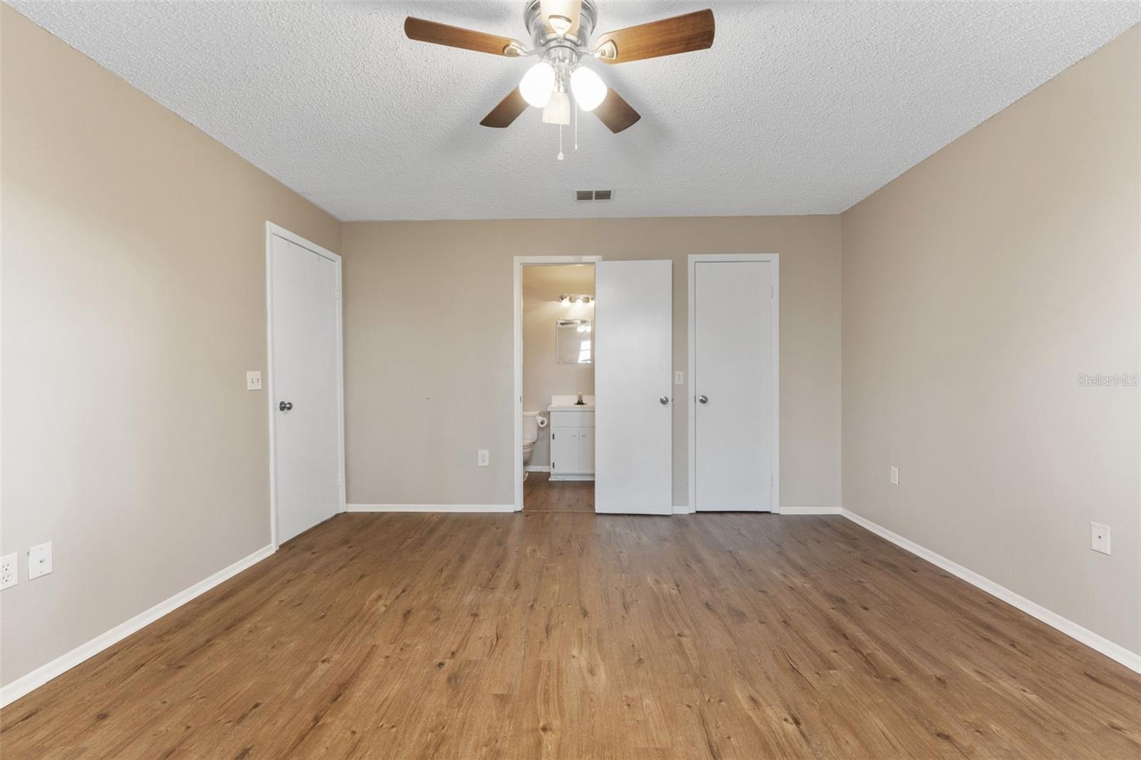 Image 13 of 43 For 12155 Environmental Drive 8