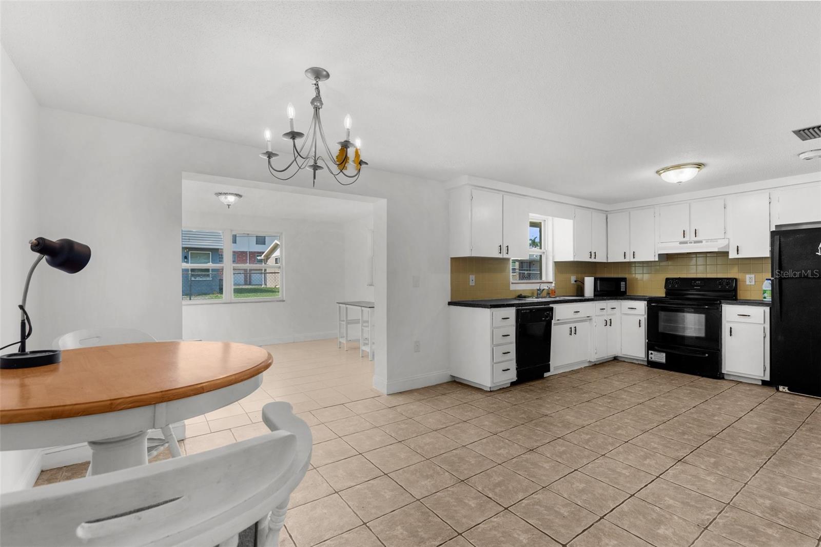 Image 17 of 28 For 5330 Poinsettia Drive