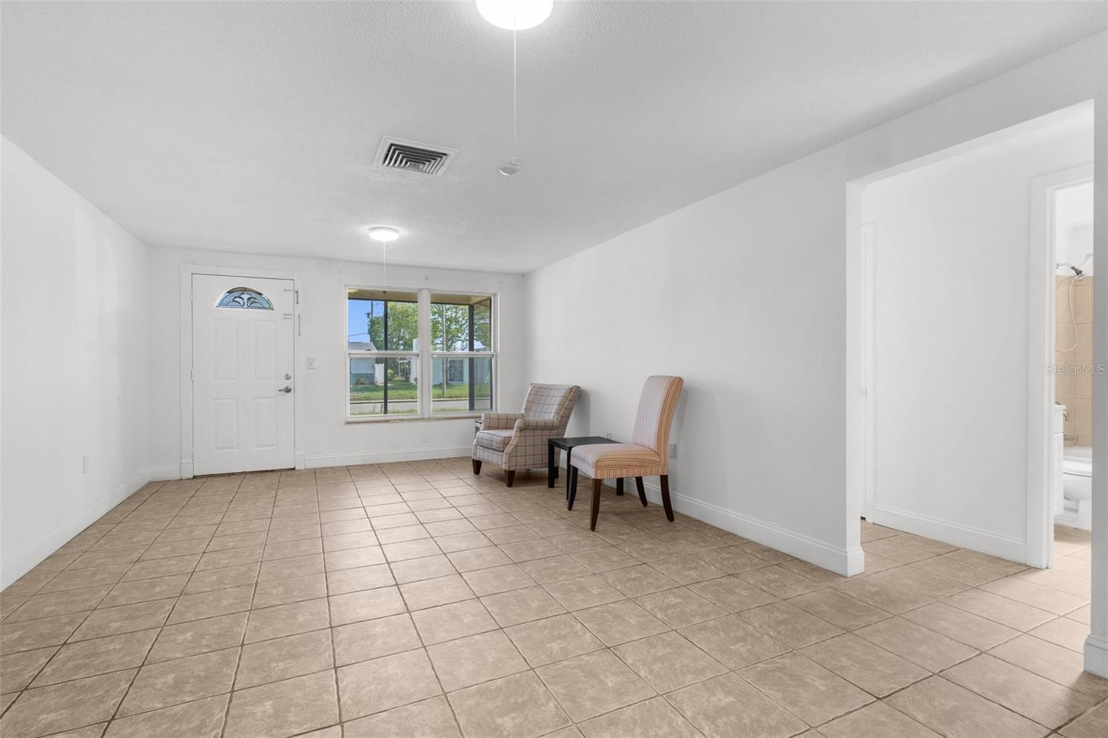 Image 9 of 28 For 5330 Poinsettia Drive