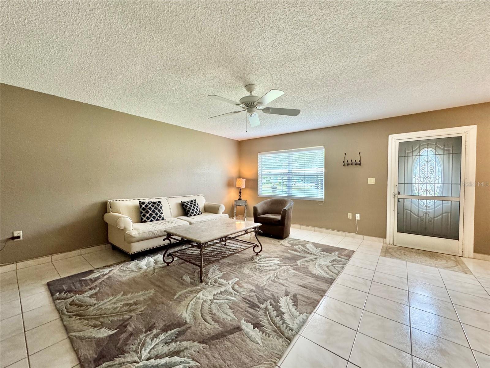 Listing photo id 26 for 11619 Boynton Lane