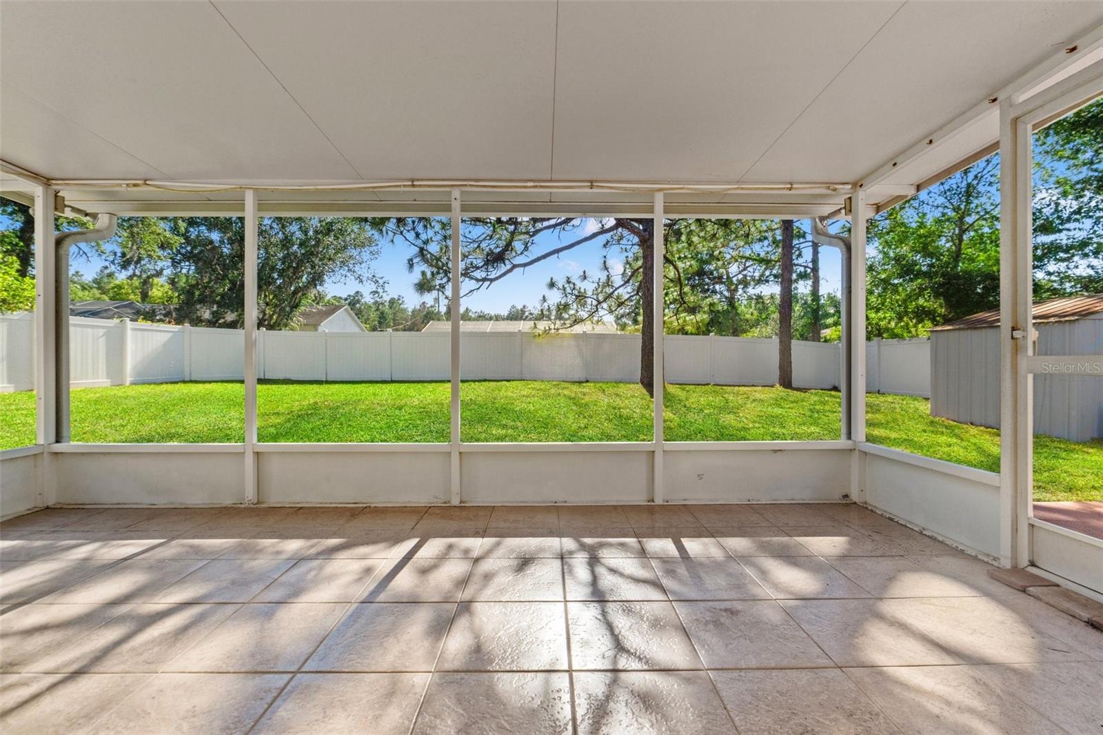 Image 3 of 27 For 13935 Coronado Drive