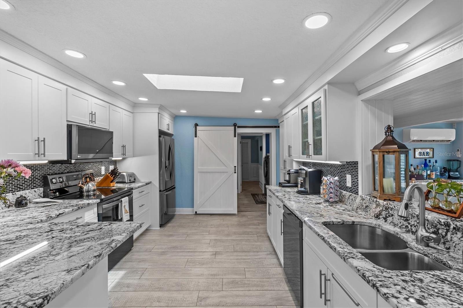 Image 18 of 100 For 4387 6th Isle Drive