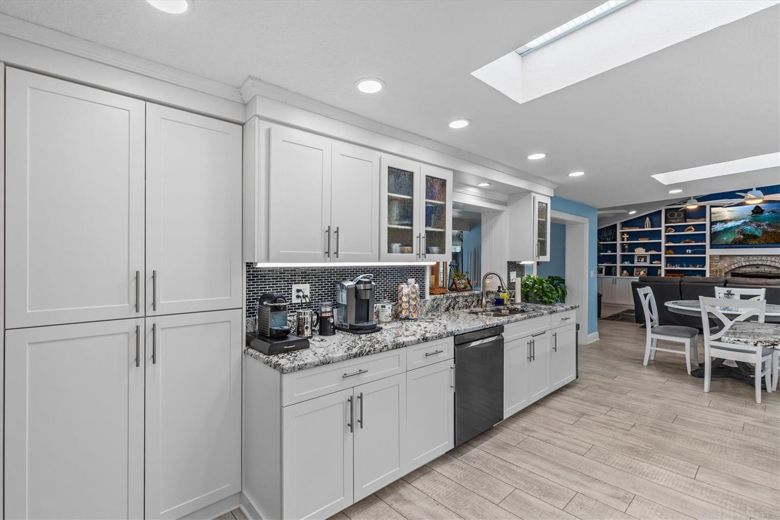 Image 19 of 100 For 4387 6th Isle Drive