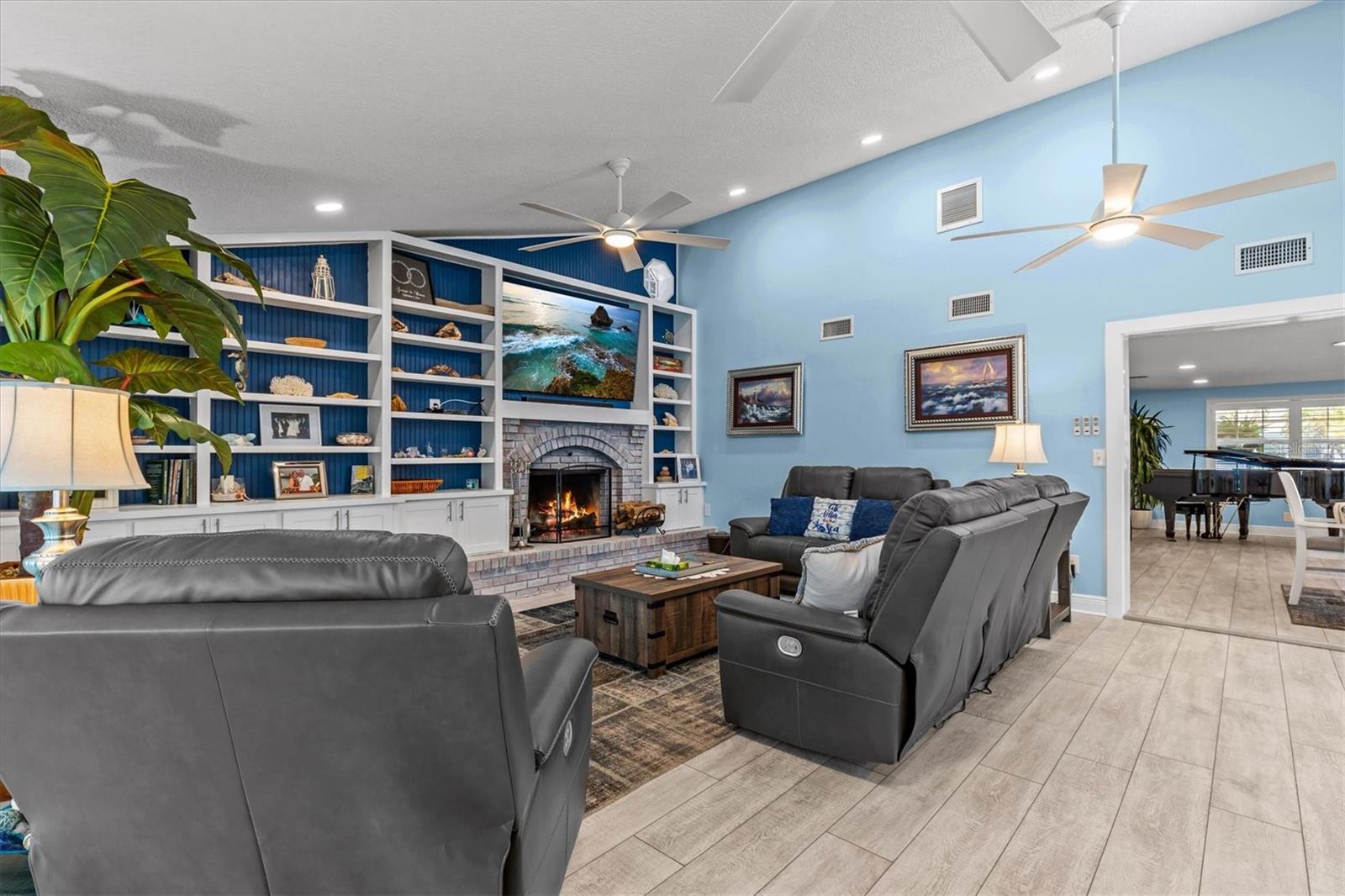 Image 23 of 100 For 4387 6th Isle Drive