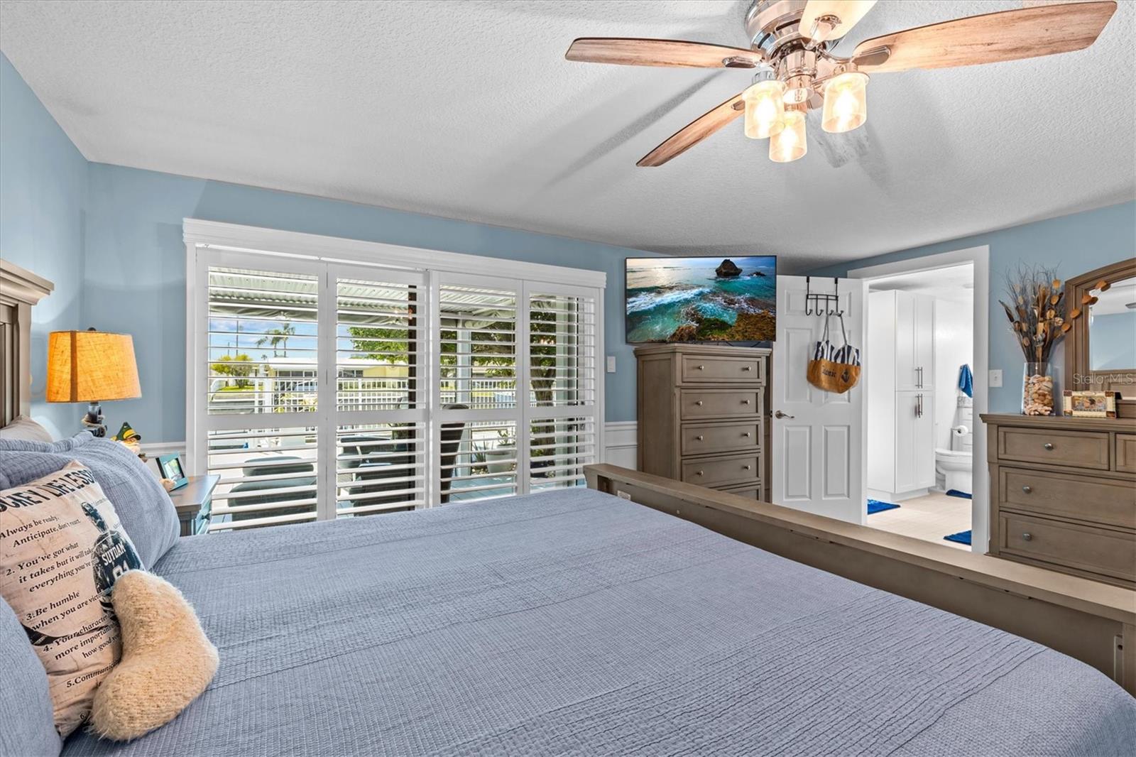Image 42 of 100 For 4387 6th Isle Drive