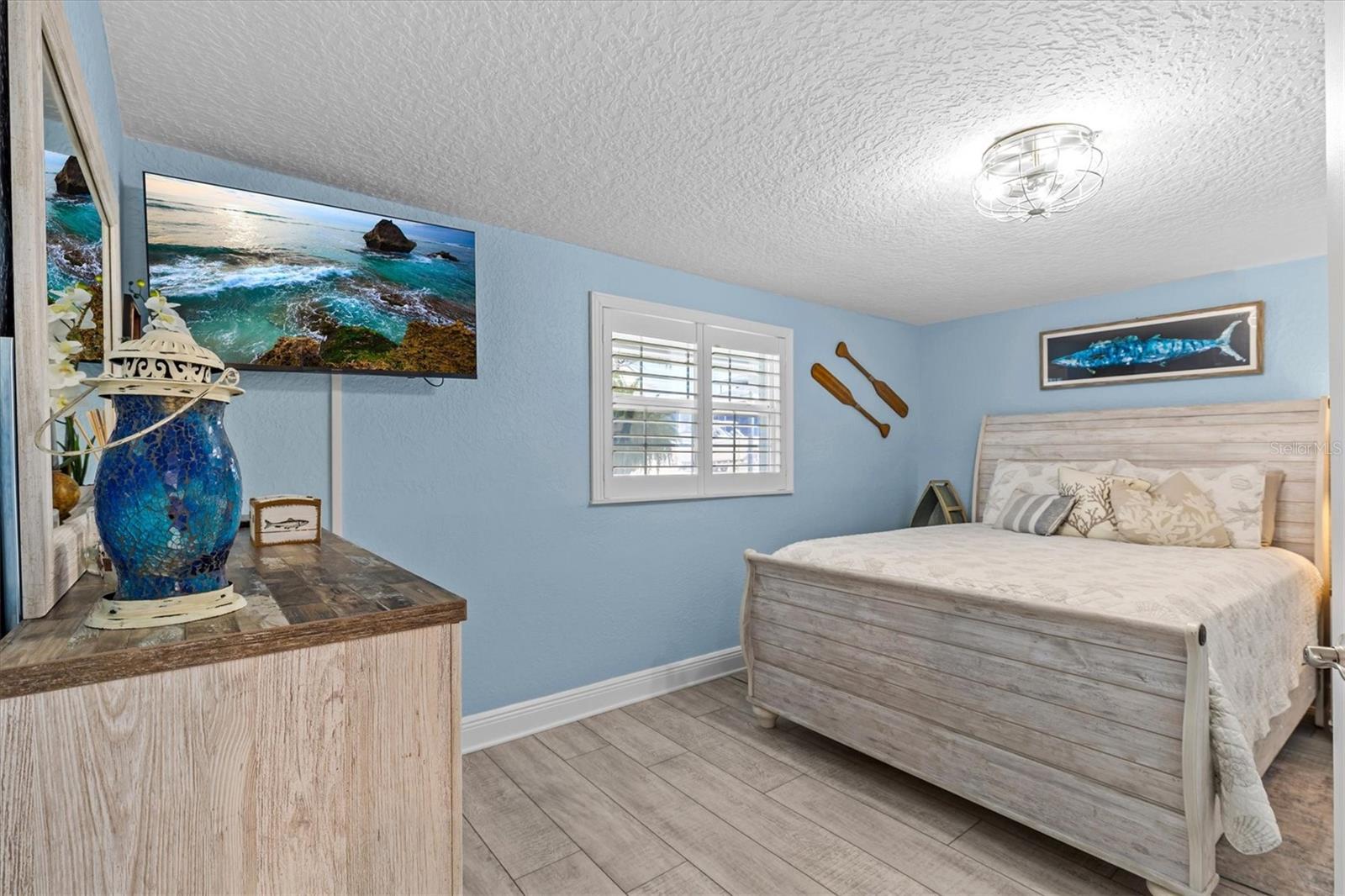 Image 56 of 100 For 4387 6th Isle Drive