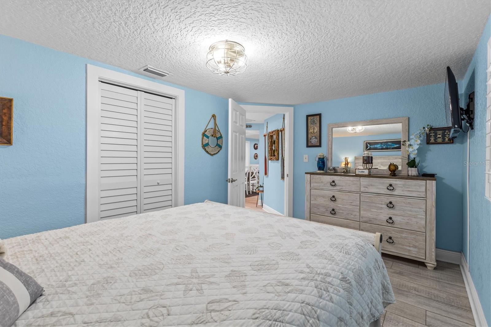 Image 57 of 100 For 4387 6th Isle Drive