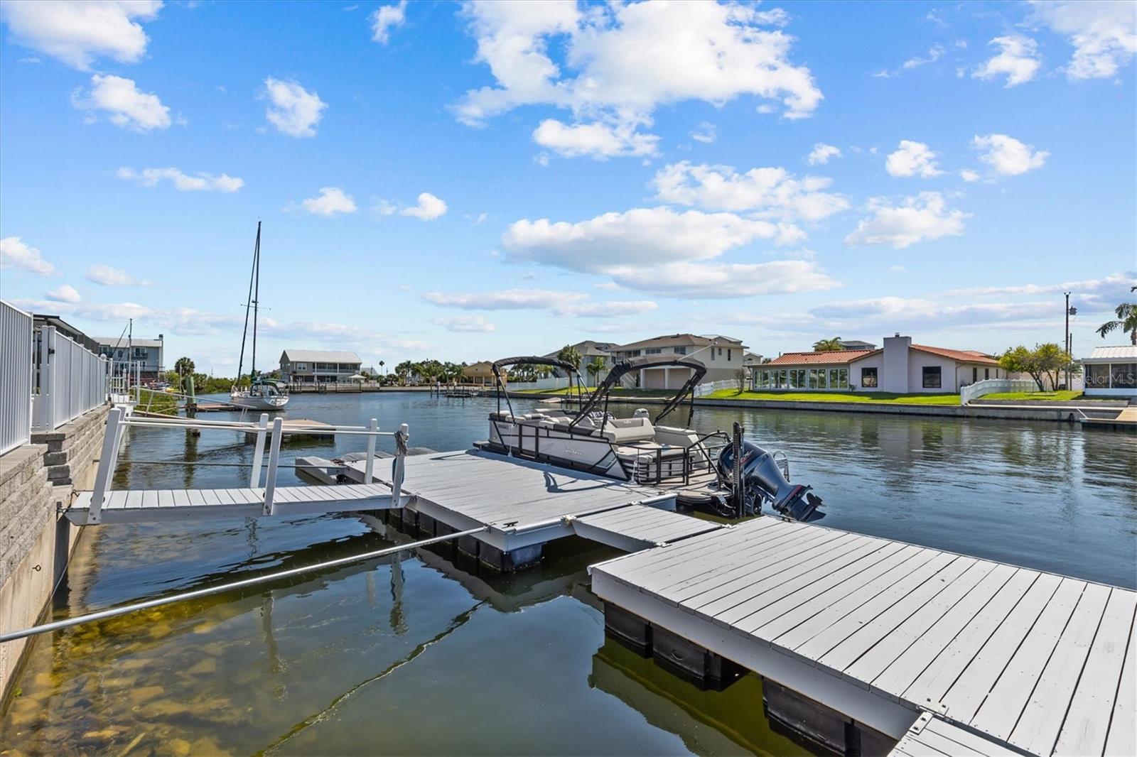 Image 87 of 100 For 4387 6th Isle Drive