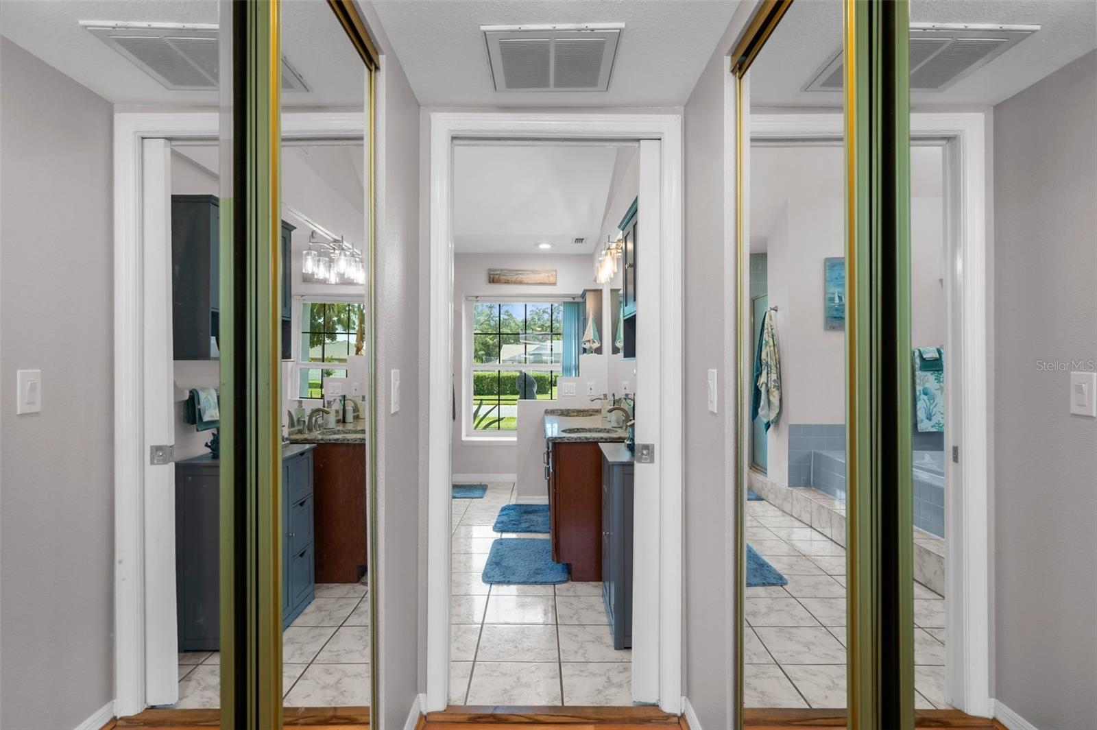 Image 15 of 56 For 1245 Overland Drive