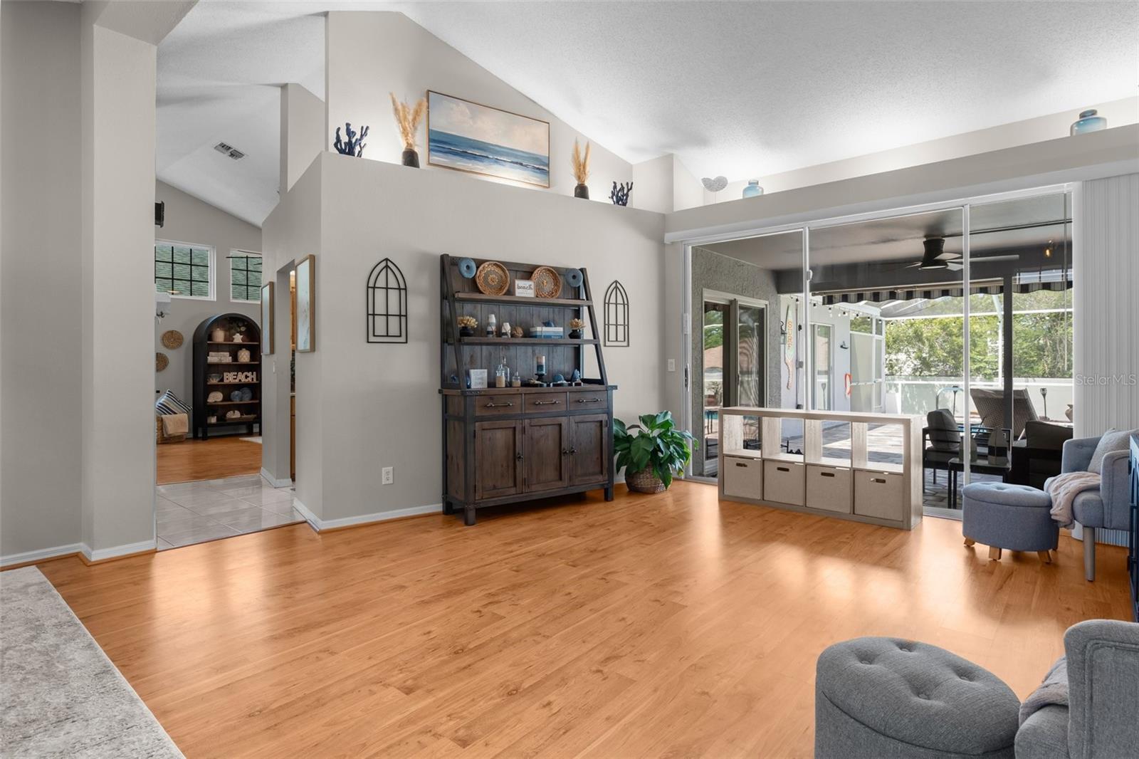 Image 8 of 56 For 1245 Overland Drive