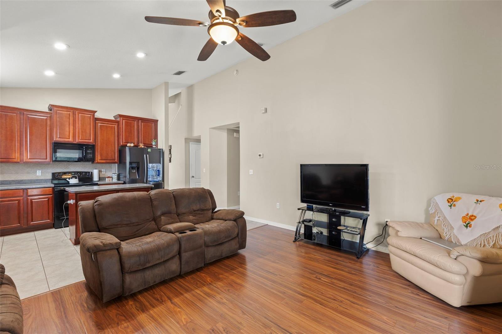 Image 38 of 59 For 12055 Colony Lakes Boulevard