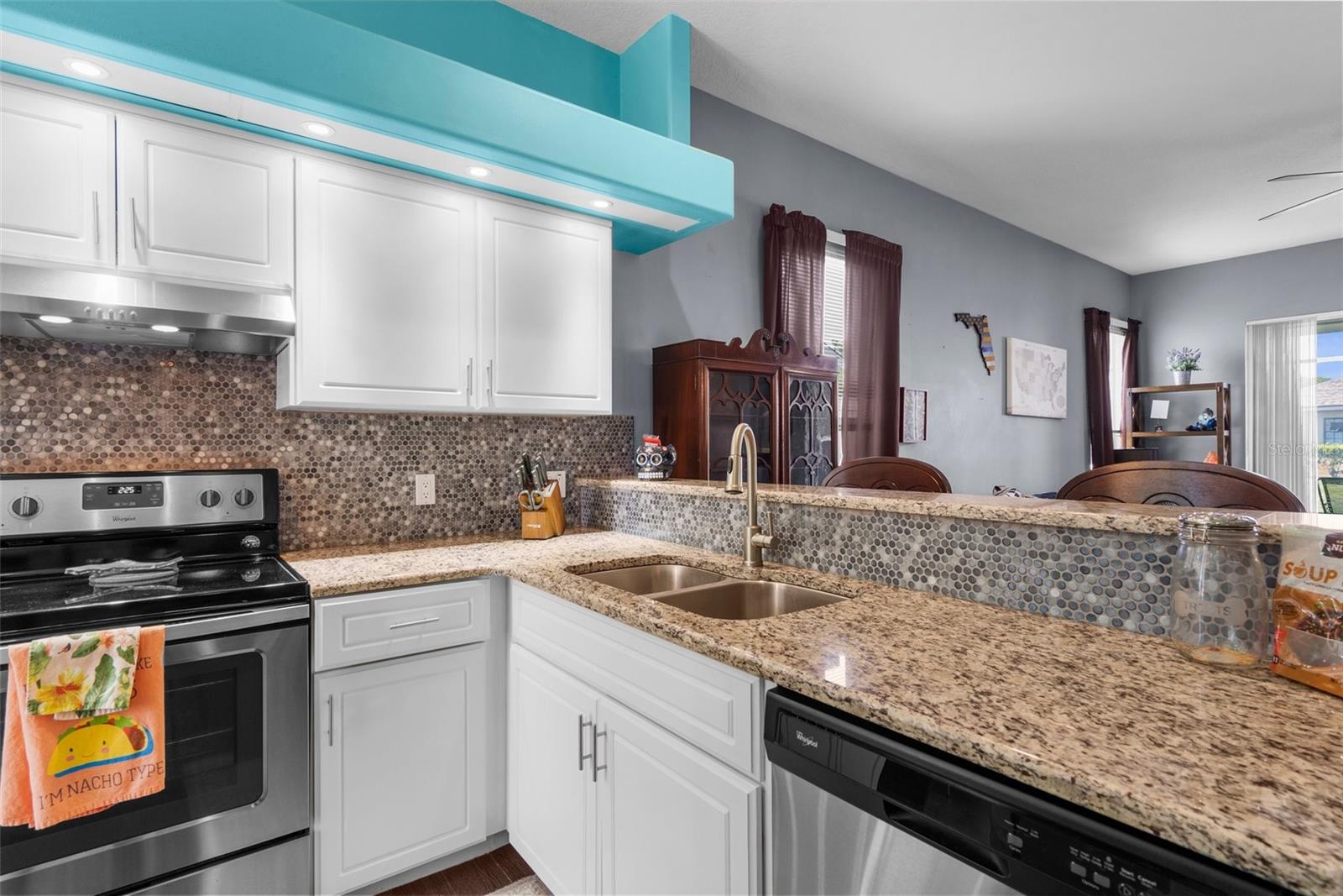 Image 5 of 37 For 9407 Burnam Drive
