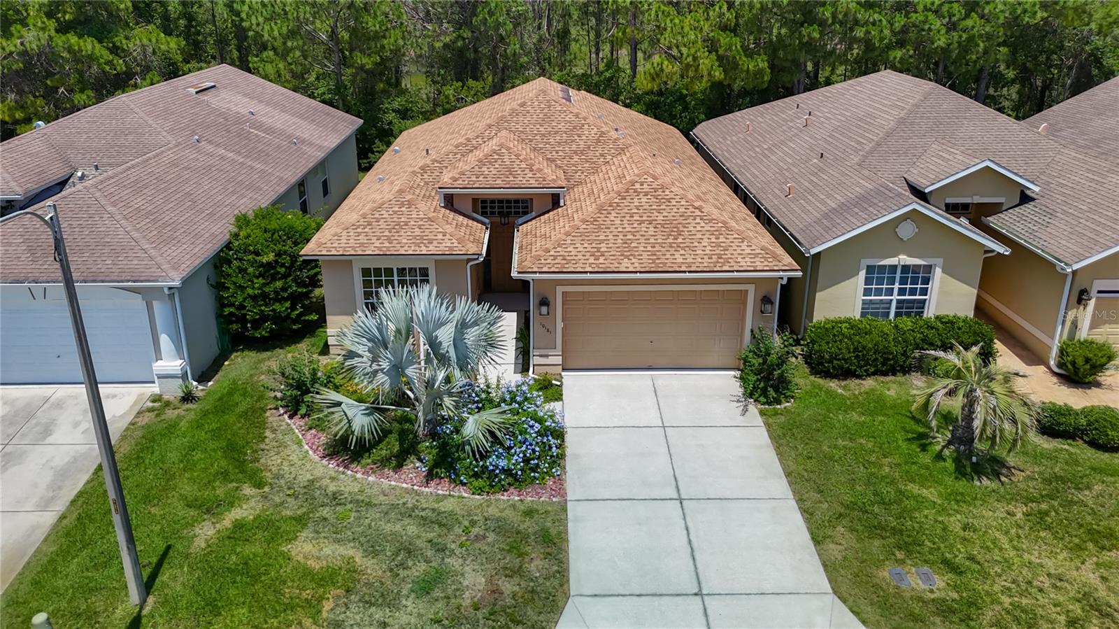 Image 10 of 99 For 10181 Holly Berry Drive