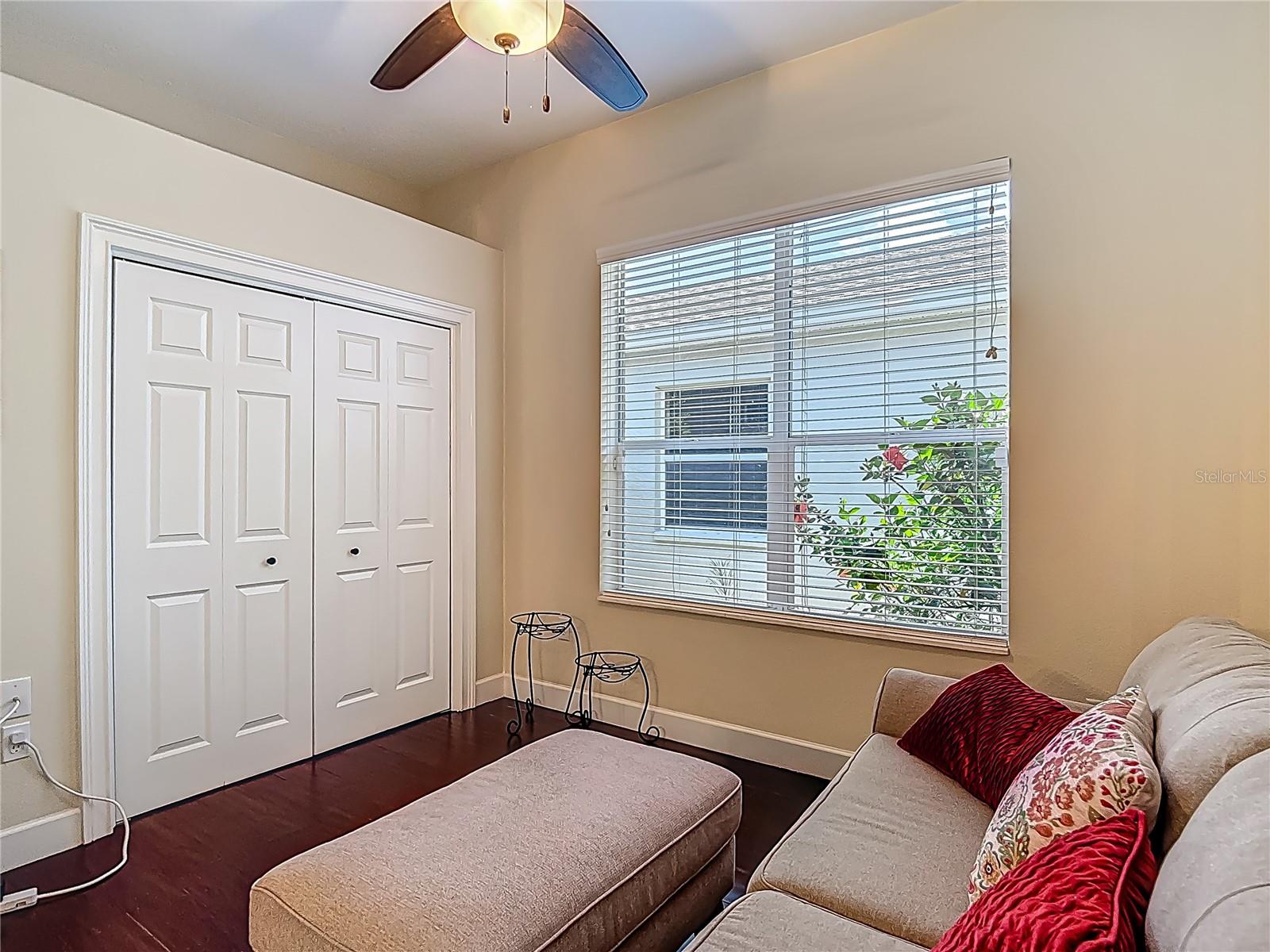 Image 15 of 99 For 10181 Holly Berry Drive