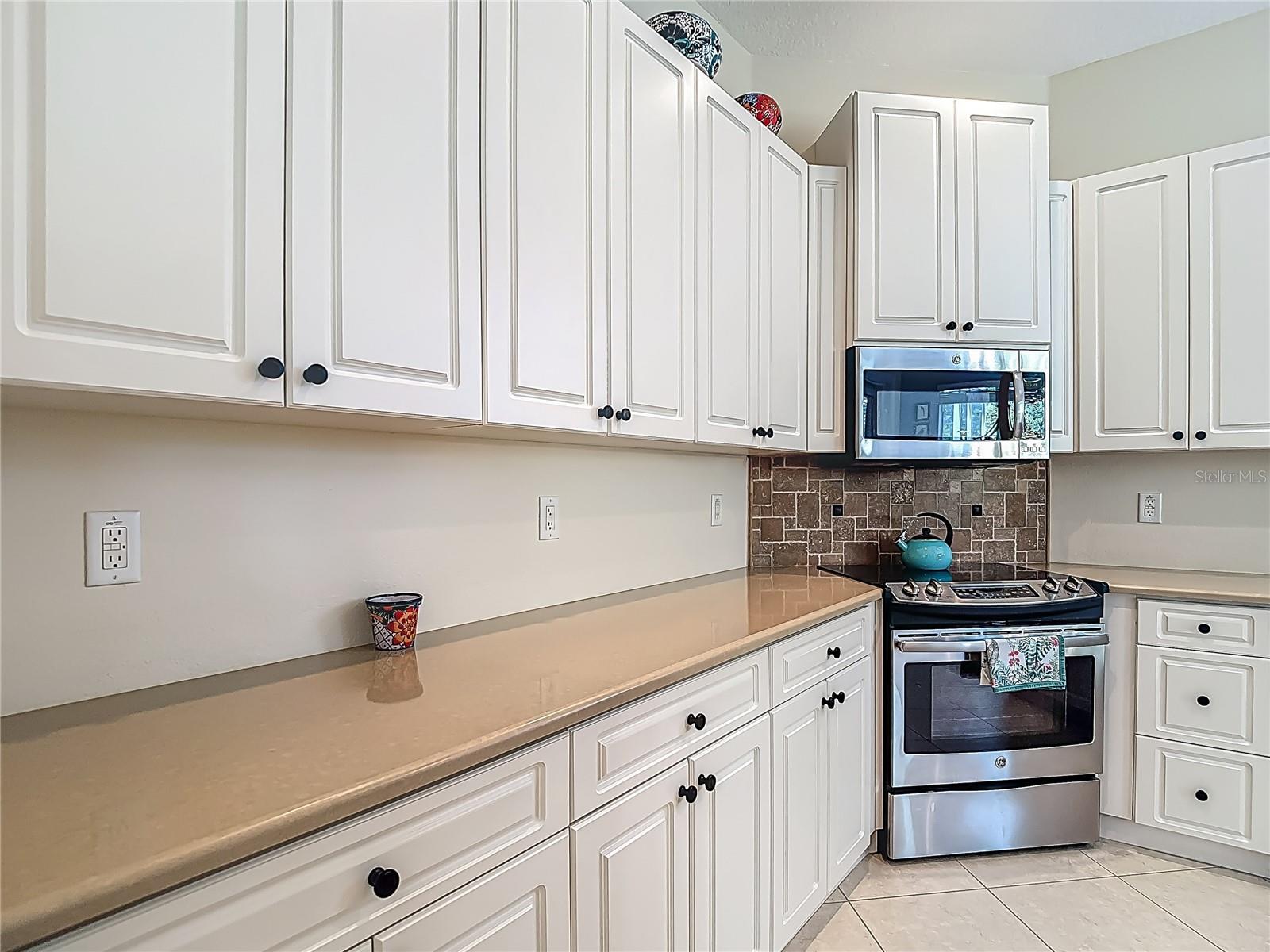 Image 30 of 99 For 10181 Holly Berry Drive
