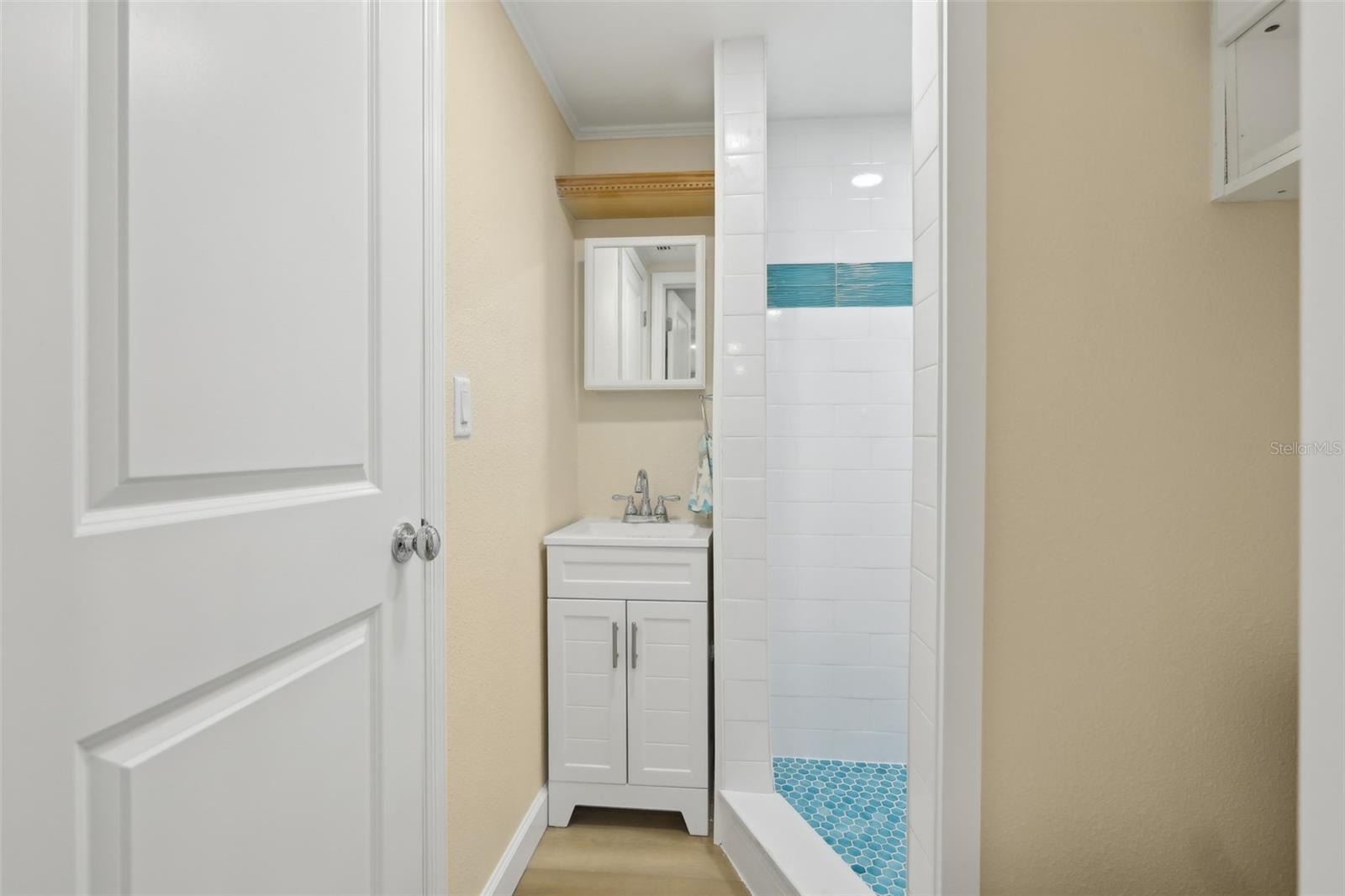 Listing photo id 22 for 4942 Blue Heron Drive