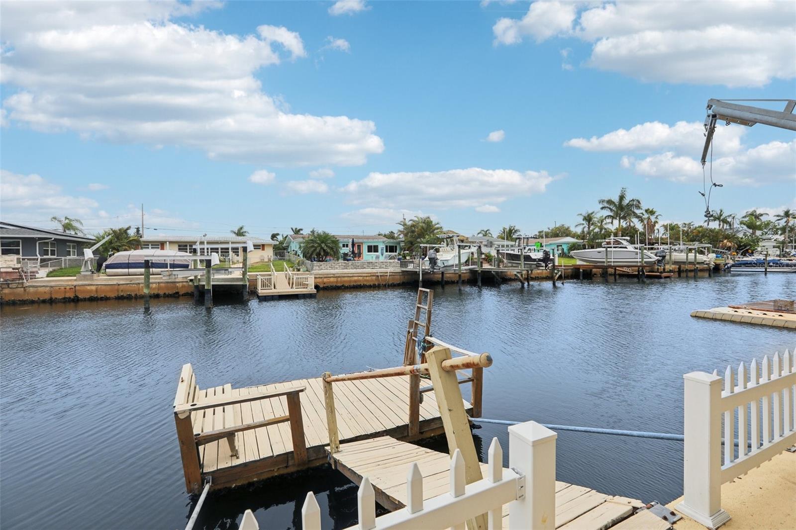 Listing photo id 36 for 4942 Blue Heron Drive