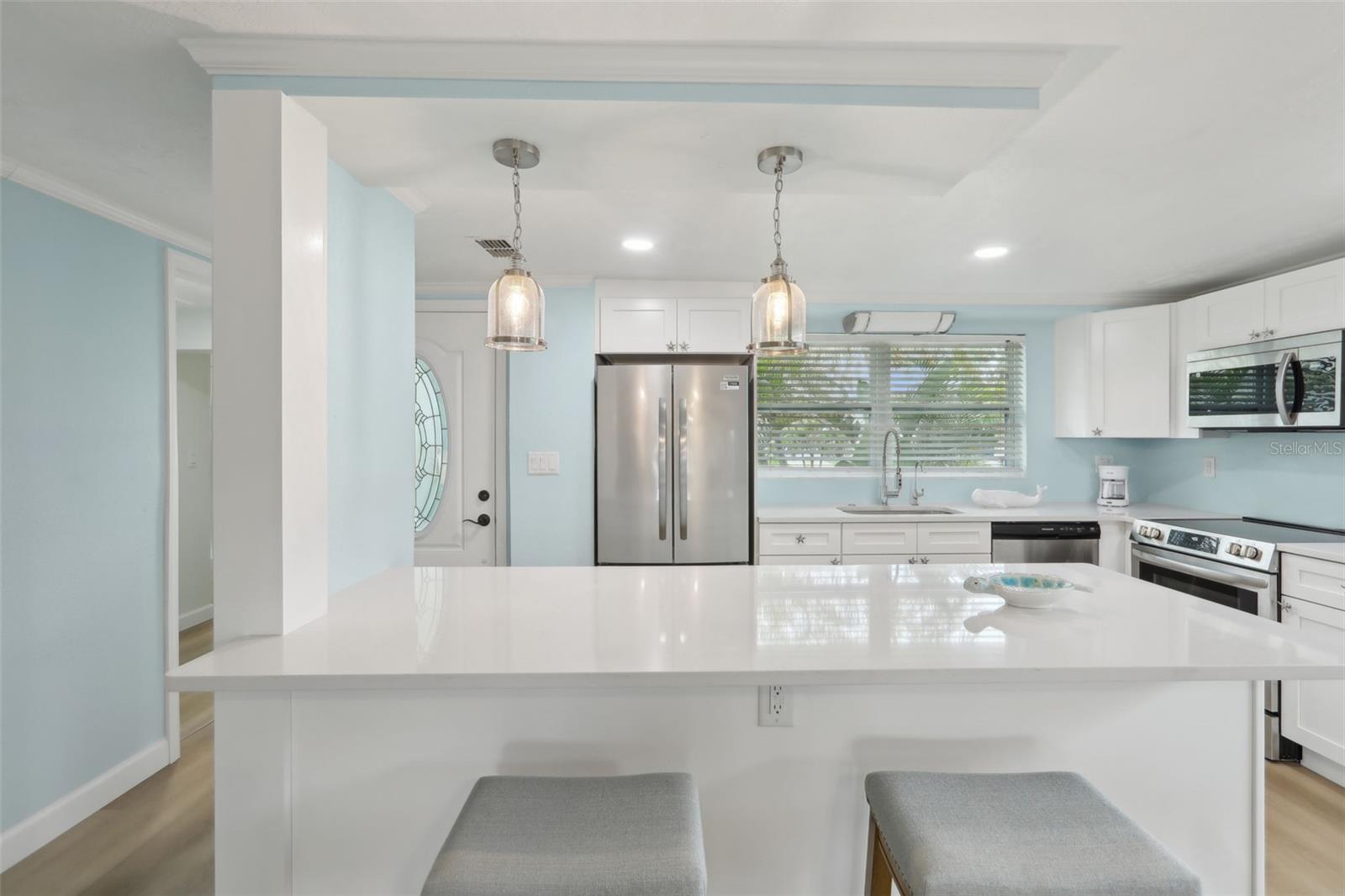 Listing photo id 5 for 4942 Blue Heron Drive