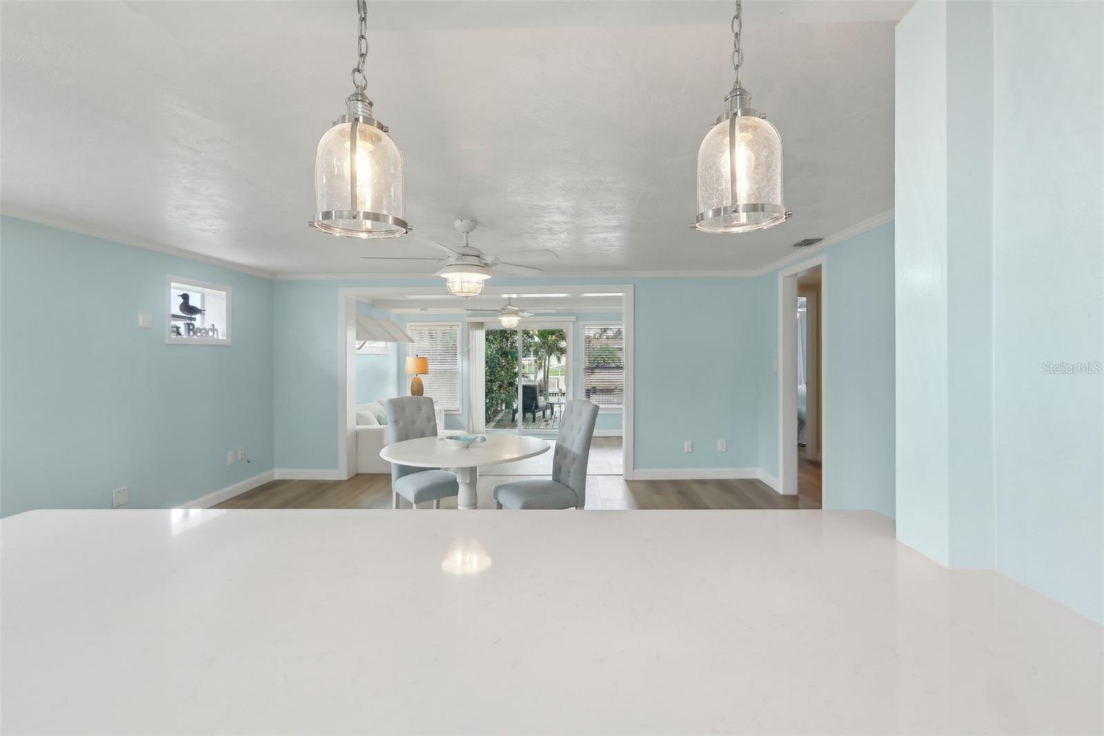 Listing photo id 6 for 4942 Blue Heron Drive